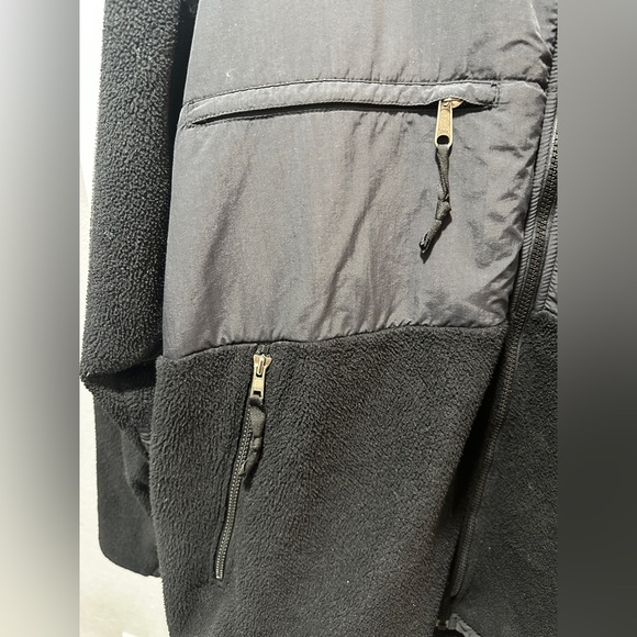 The North Face Men’s Retro Denali Jacket - Picture 12 of 16